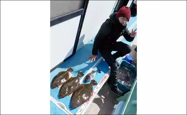 「泳がせ釣りで青物にヒラメにハタと美味魚揃い踏み【愛知】船釣り最新釣果」の画像