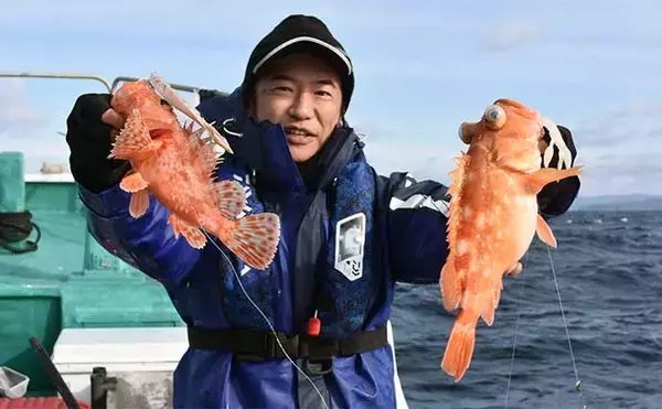 「中深海の根魚五目釣りで50cm級頭に良型ウッカリカサゴが連発【三重・なぎさ丸】」の画像