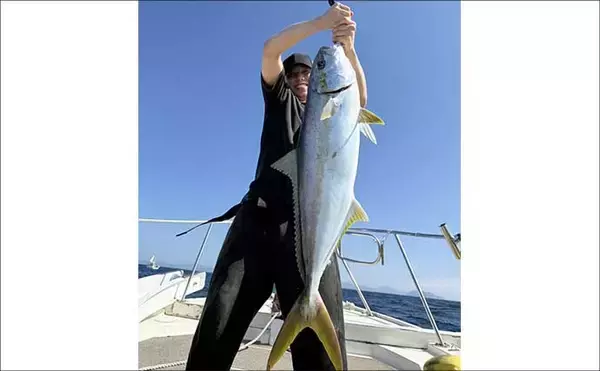 「【沖釣り釣果速報】玄界灘の落とし込み釣り好調！10kg級ヒラマサ＆ワラサ爆釣（福岡）」の画像