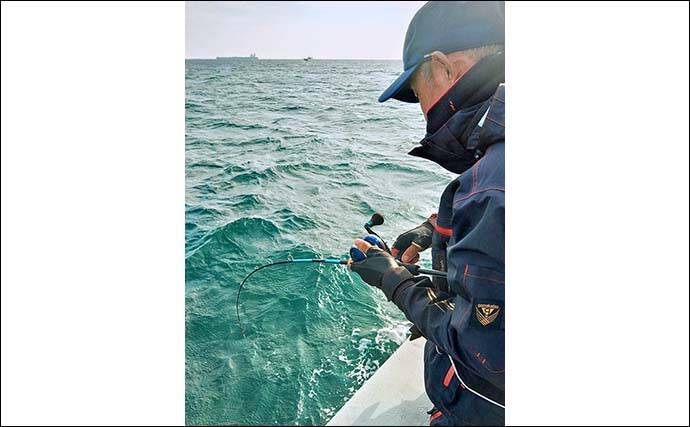 愛知でカワハギ＆フグ釣りを満喫　刺身＆唐揚げで贅沢食卓に