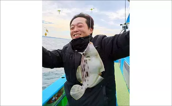 「関東エリアの【船釣り特選釣果】東京湾のLTアジ釣りで船中トップ123匹！」の画像