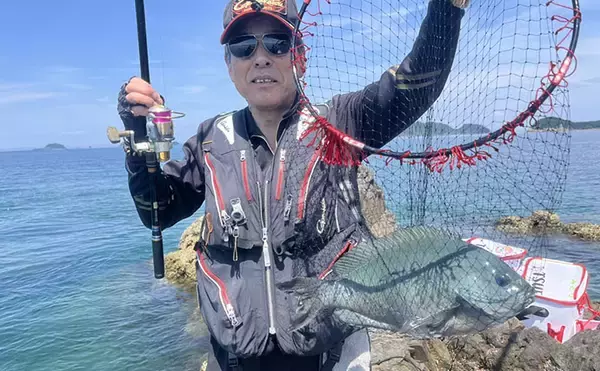 「磯フカセ釣りで良型クロの入れ食いを堪能！ 特級磯では49cmも登場【大分県・鶴見の磯】」の画像