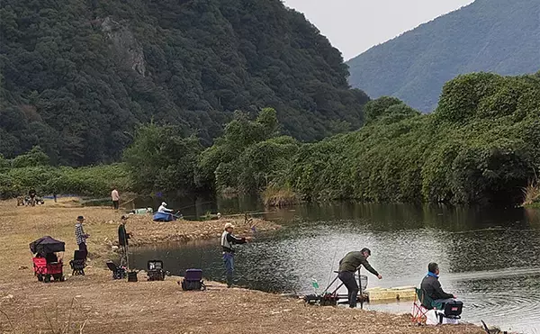 「再オープン直後の『日本ラインマス釣り場』で終了間際に覚醒モード到来！【岐阜】」の画像
