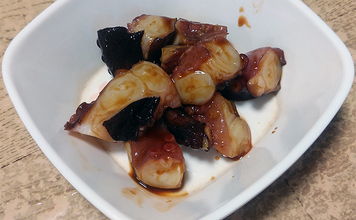 釣ったマダコで作る「疲労回復」レシピ：からしじょう油和え　半生がポイント