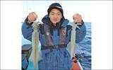 「船ヤリイカ釣りで40cm級ダブル連発！【茨城・波崎】多点掛けで数釣り気配」の画像4