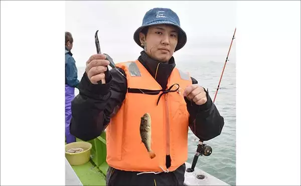 「伊良湖沖のカットウ釣りで良型ヒガンフグ＆カワハギ続々【愛知】船宿の身欠き処理で持ち帰りも安心」の画像