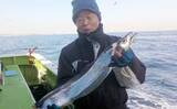 「タコベイトを用いたテンビンタチウオ釣りで105cmドラゴン登場！【神奈川】船中トップ27尾の好釣果」の画像6