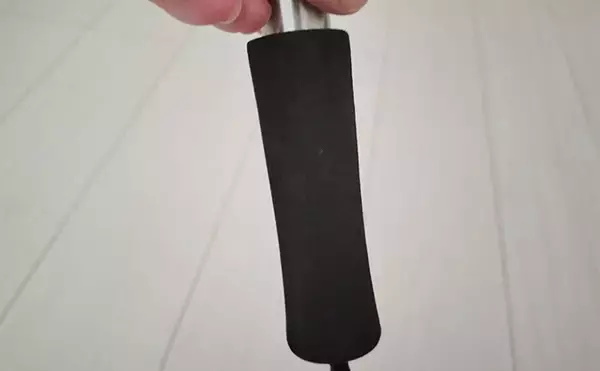 「ダイソー「フィッシュグリップ」は1軍入り確定！　ペットボトルで性能を検証」の画像