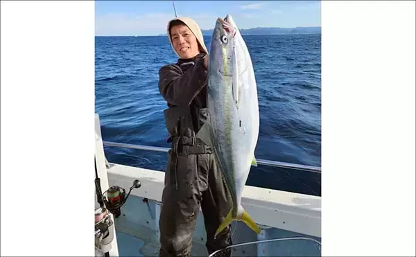 「「10kgオーバー連発！」丹後半島沖の寒ブリジギングで極太サイズをキャッチ【京都】」の画像