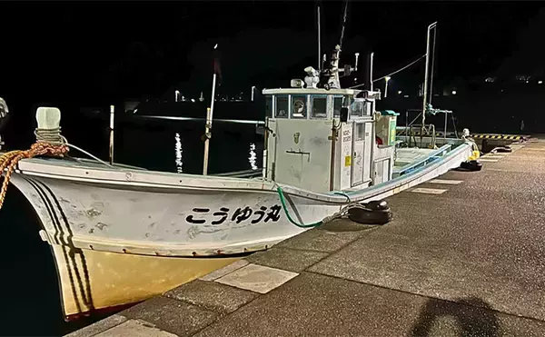 「「10kg超えブリが続々！」上越沖ジギングで腹パン寒ブリをキャッチ【こうゆう丸】」の画像