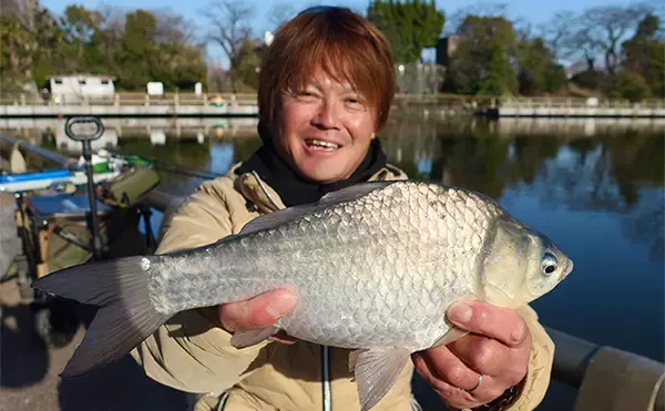 「吉田康雄のザ・チャレンジへらぶな【手ごわい都心のオアシス#4】」の画像