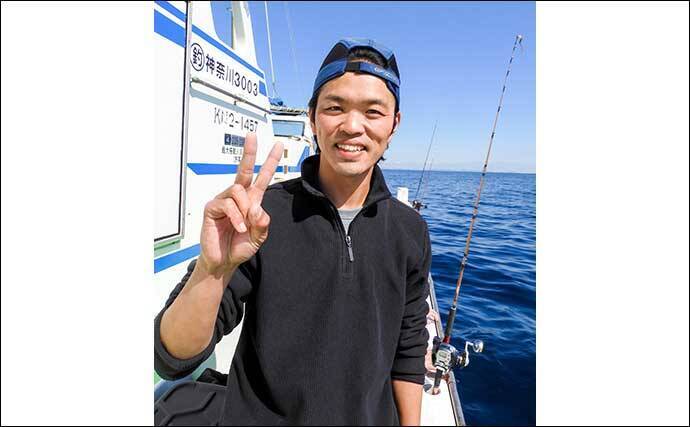 相模湾タチウオ釣り110cm頭に釣る人32尾【神奈川・ちがさき丸】タナは130〜200m