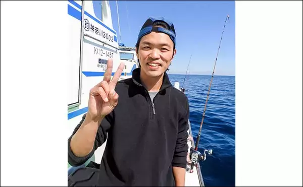 「相模湾タチウオ釣り110cm頭に釣る人32尾【神奈川・ちがさき丸】タナは130〜200m」の画像