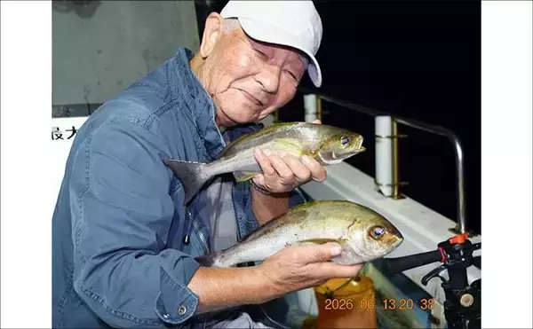 「釣ったイカを泳がせて8kg頭に本命アラをキャッチ成功！【船釣り最新情報6選・福岡】」の画像