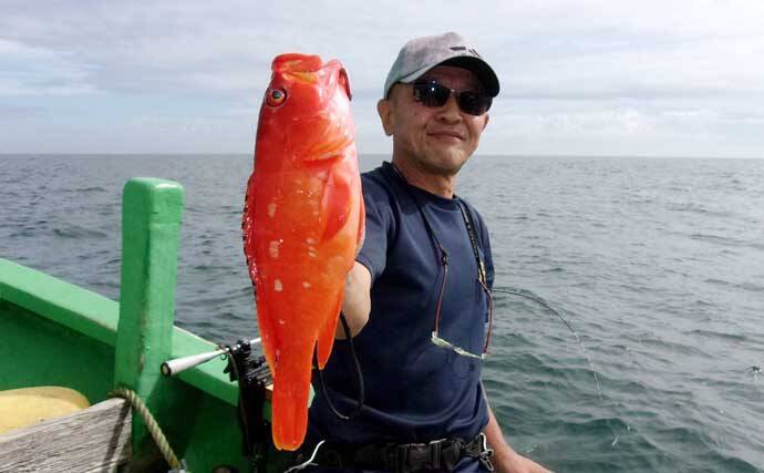 大原沖のマハタ釣りで2kg級良型を手中【千葉】船長のこまめなポイント移動が的中