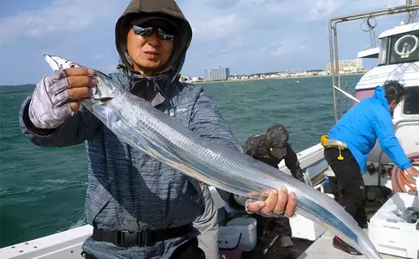 「【沖釣り釣果速報】玄界灘のタイラバで良型マダイ連発！60cm級交じり船中43尾と爆釣（福岡）」の画像