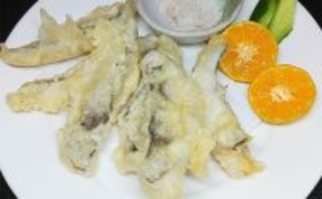 釣った魚で作る「ビールのあて」レシピ：セイゴのサクッと揚げ　市販の天ぷら粉でOK