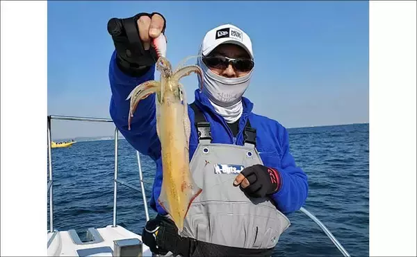 「東京湾で80cm級「極太」サワラがヒット！【けやき丸】エギングにはシリヤケイカが好反応」の画像