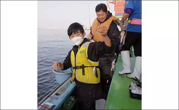 「東京湾LT（ライトタックル）アジ船で半日で100尾超え【横浜・黒川本家】」の画像