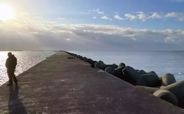 「石垣島遠征釣行で南国らしい魚と対面　沖堤防で打ち込みと胴つき堪能」の画像