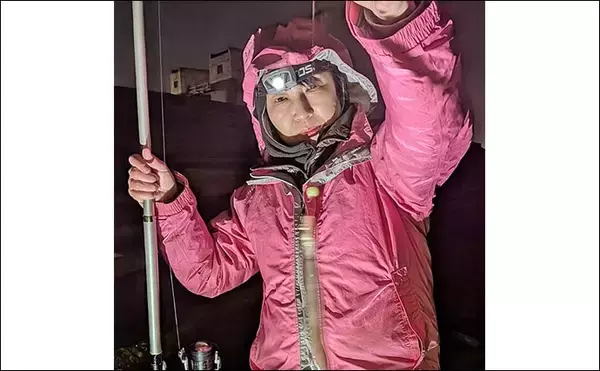 「妻と挑んだ夜のアナゴ釣りで8匹キャッチ【愛知・大野海岸】深場狙いで厳しい潮を攻略」の画像