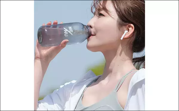 「炎天下での真夏の釣りに「経口補水液」を持参しよう　携行にはスティックタイプがオススメ」の画像