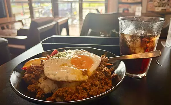 「釣り界隈で話題のイラストレーター「トキシン」こと時川真一さんの個展に行ってみた」の画像