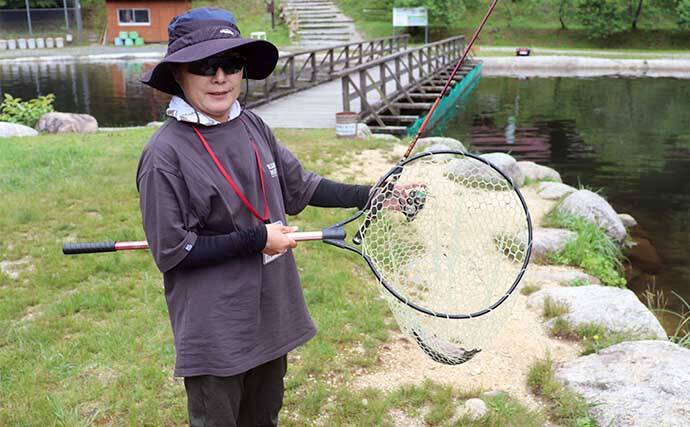夏休みの釣りレジャー好スポット紹介：平谷湖フィッシングスポット【長野】