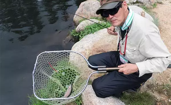 「夏休みの釣りレジャー好スポット紹介：平谷湖フィッシングスポット【長野】」の画像