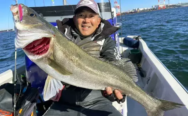 冬の東京湾シーバスジギング入門　ランカーが狙えるタックルと基本の釣り方