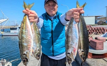 大型の関アジが順調ヒット！ブランド魚ゲットのチャンス【船釣り最新情報4選・大分／熊本】