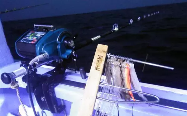 「深場釣りで4.1kg良型メヌケ手中　船中60kg級アブラボウズも浮上」の画像