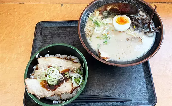 「熊本県在住アングラーの釣り飯は「お弁当のヒライ」のラーメンで決まり」の画像