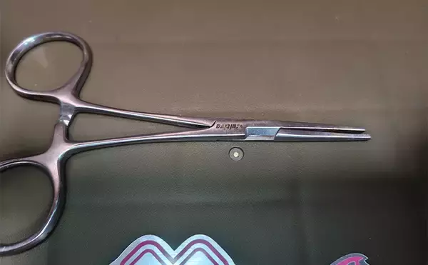 「「針のカエシは釣りには不要！」 バーブレスフックの圧倒的なメリットとは？」の画像