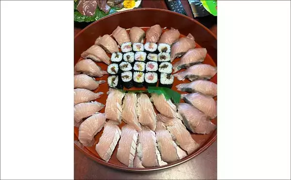 「「寒ブリ並みに脂ノリノリ！」若狭湾ジギングでブリが連発【あみや渡船・JIG‐BOY】」の画像