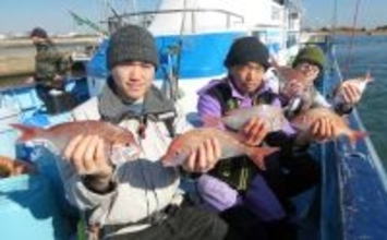 関東エリアの【船釣り特選釣果】ハナダイ五目で20〜50尾キャッチ続出！3人が規定数達成の好釣果