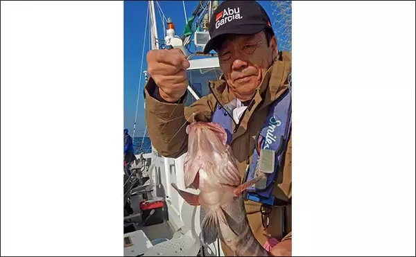 「船のアカイサキ釣りで28～30cmダブル達成【福岡・沖ノ島沖】ゲストにチカメキントキ＆タカバも」の画像