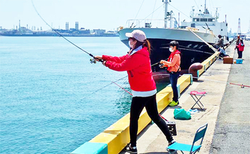 【東京・神奈川・千葉】駐車場が併設＆周辺にある「海の釣り場」25選