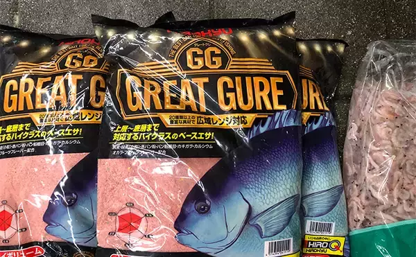 「「秋磯の海中はまだまだ冬遠し？」磯フカセ釣りでアイゴの邪魔をかわして30cm級グレを拾い釣り」の画像