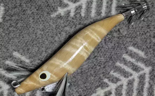 「地磯エギングで500g級アオリイカ2杯キャッチ【三重】自作エギには不発」の画像