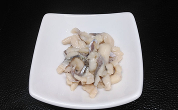 釣った魚で作る「お酢活用」レシピ：ヒラの黒糖酢　甘味ちょい足しで美味しさアップ