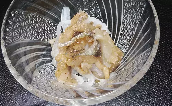 釣魚で作る「血液サラサラ」健康レシピ：ヒラの黒糖南蛮　骨切りがポイント