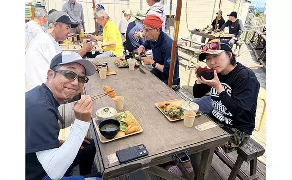 「釣具屋主催の船シロギス釣行会に参戦【ちがさき丸】釣り初体験でも本命キス手中！」の画像