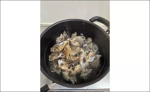 「関東ではあまり見かけないけど関西ではメジャーな『ミヤコボラガイ』はとても美味」の画像