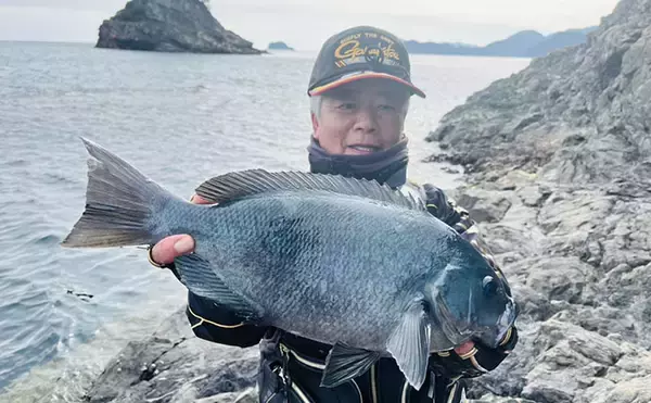 「釣りエサメーカー主催のフカセ釣り大会で45cmクロ登場【大分】50名以上が参加し大盛況」の画像