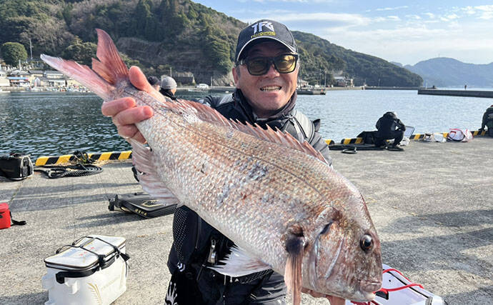 釣りエサメーカー主催のフカセ釣り大会で45cmクロ登場【大分】50名以上が参加し大盛況