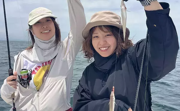 初夏の伊勢湾でリレー釣り満喫　キス60匹・マダイ6枚・ブリ7本の好釣果