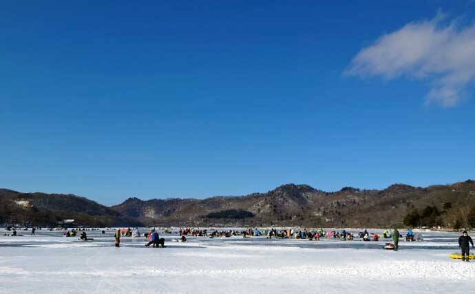 赤城大沼の氷上ワカサギ釣りが解禁　開幕直後の釣行で51尾キャッチ
