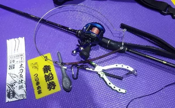 「東京湾の天秤タチウオ釣りで16匹【川崎・つり幸】 細かなシャクリに好反応」の画像