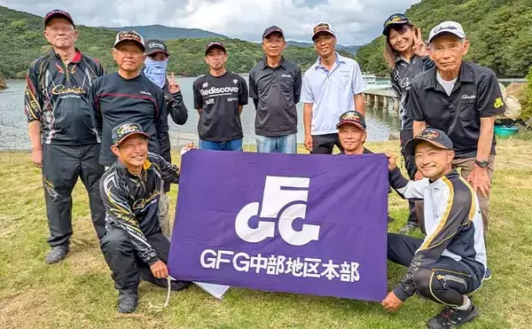 「「青物猛攻を制す！」迫間浦の筏エギング懇親会でコウイカ520gを釣り上げて優勝【三重】」の画像